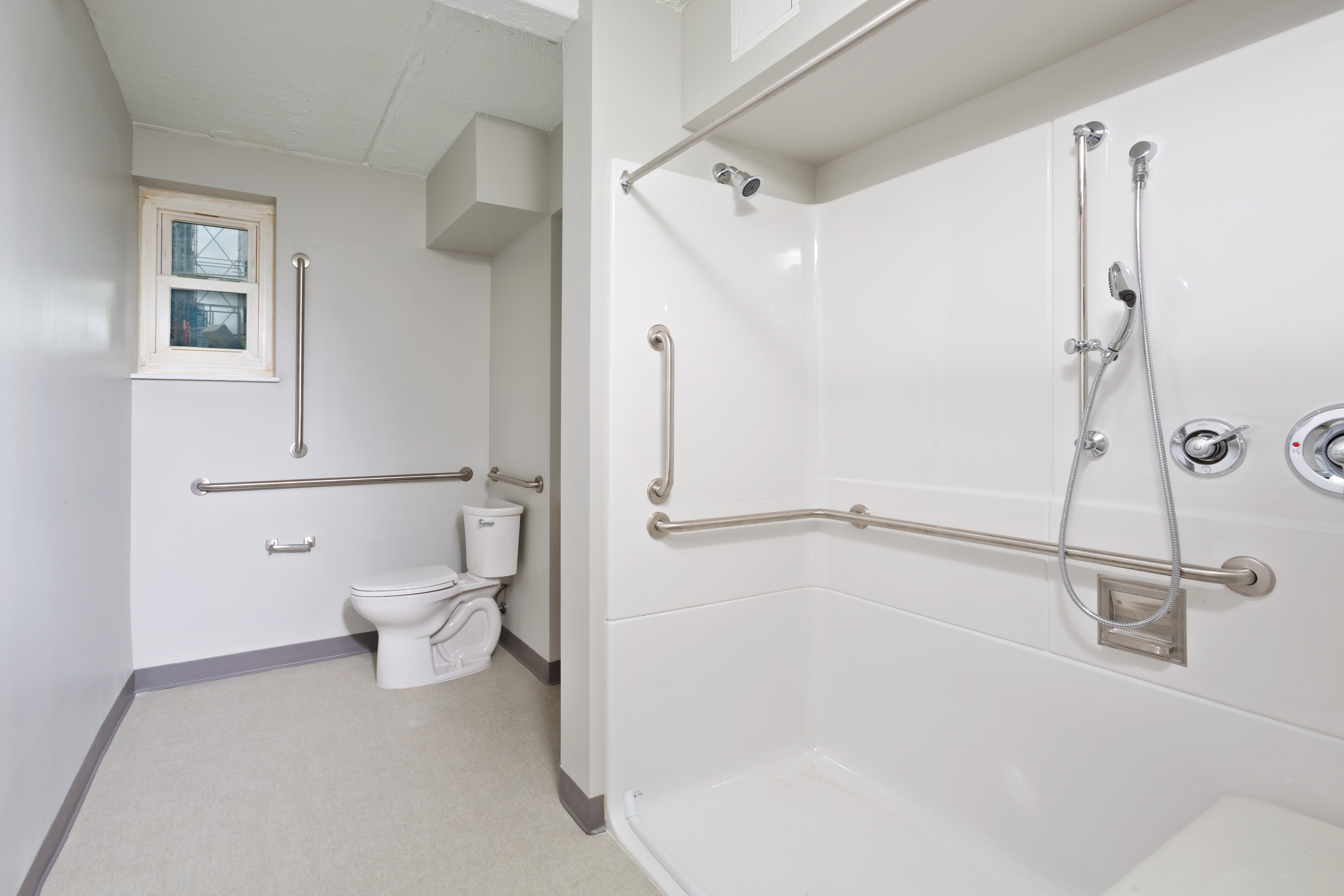 Ida-Assisted-Unit-Bathroom-AFTER